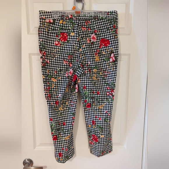 Jules & Leopold Pull On Capri Pants - Picture 3 of 3